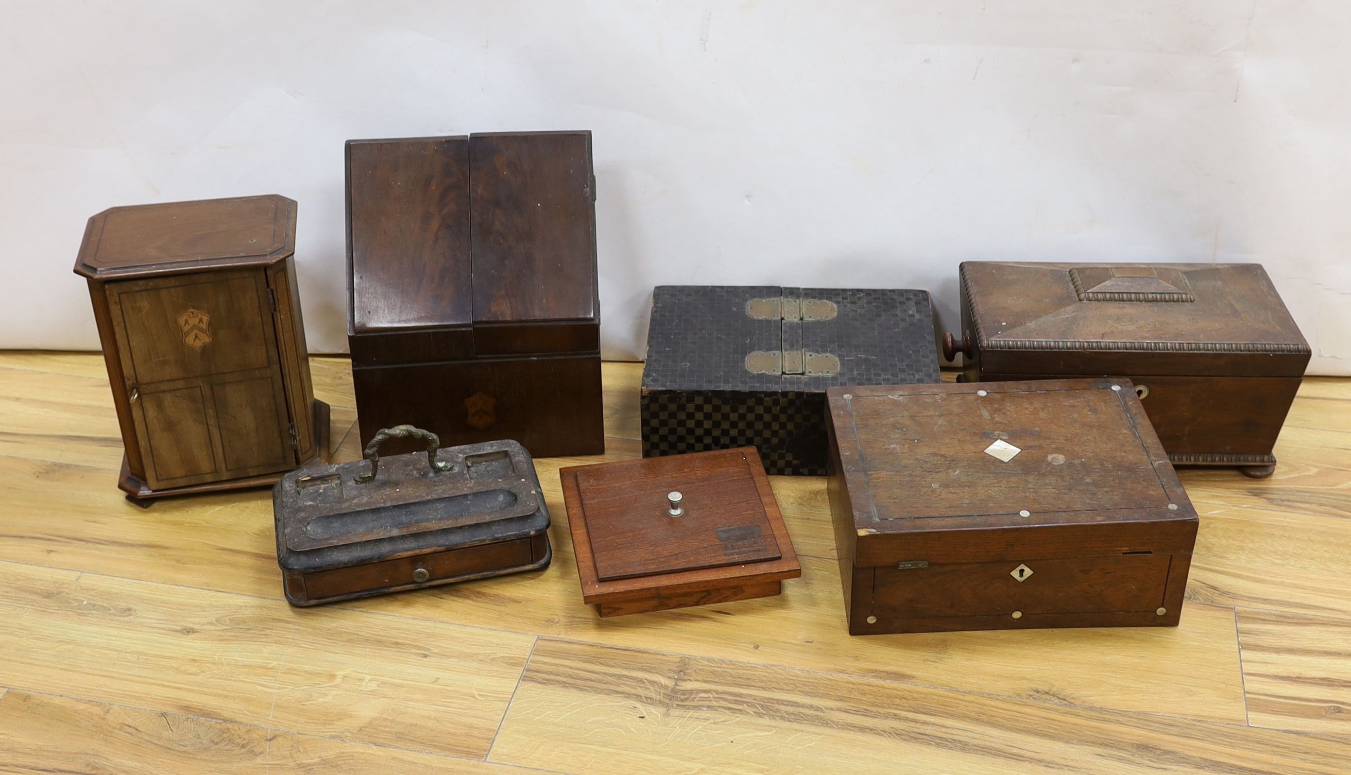 An inlaid miniature linen press, Japanese lacquer box, a stationary box and tea caddy etc (7 items in total)